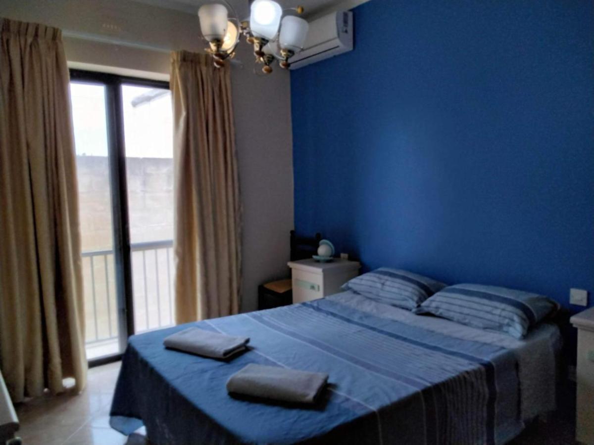 Spacious Apartment In Marsalforn, Gozo Extérieur photo