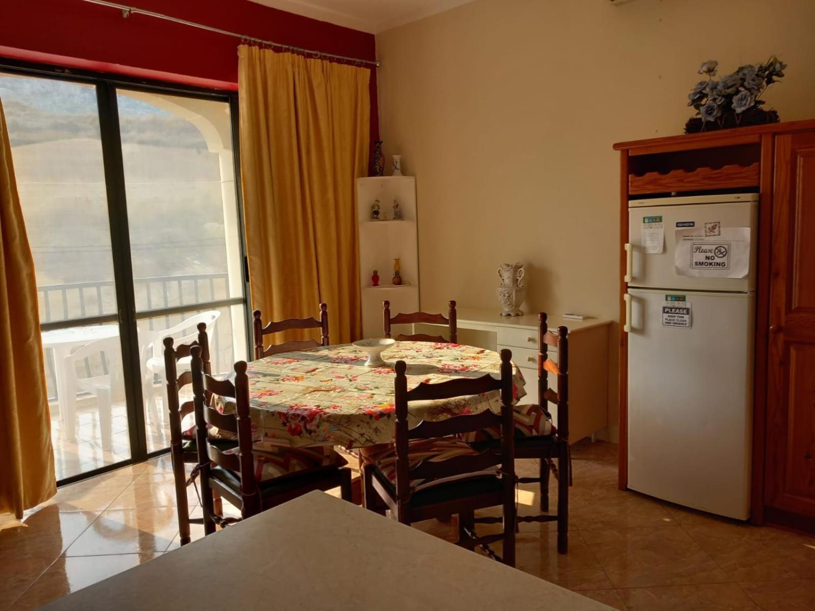 Spacious Apartment In Marsalforn, Gozo Extérieur photo
